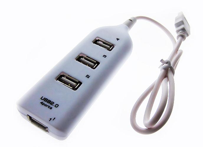 Микро USB нь мэдрэгчтэй төхөөрөмжтэй холбогдож, зүүн талд нь USB адаптер сүлжээнд холбогдсон, баруун талд нь флэш дискийг залгасан